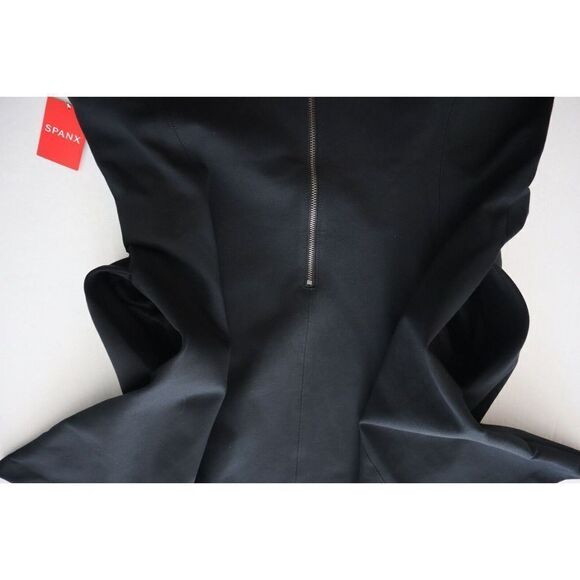SPANX 20381R Women's Sz XS Classic Black The Perfect Fit & Flare Dress - Picture 9 of 13